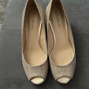 Kelly & Katie Elegant Peep Toe Design